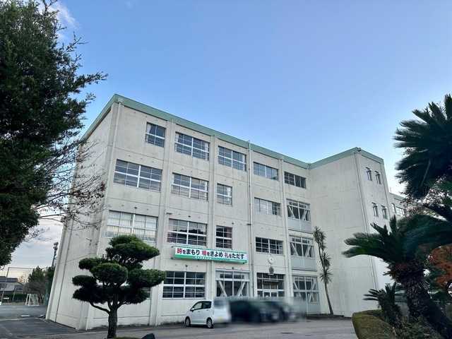 静岡市立高部小学校の外観