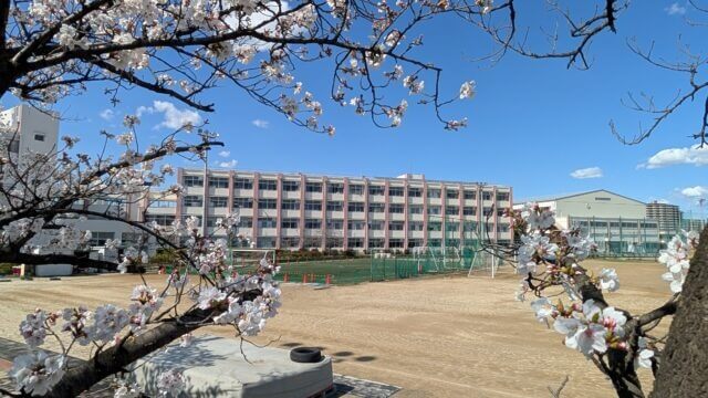 埼玉県立大宮科学技術高等学校の外観